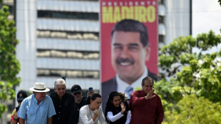 Com atas em m&atilde;os, oposi&ccedil;&atilde;o venezuelana reivindica vit&oacute;ria nas elei&ccedil;&otilde;es