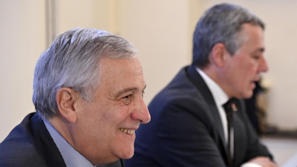 Tajani, solo idee diverse, governo avanti fino alla fine