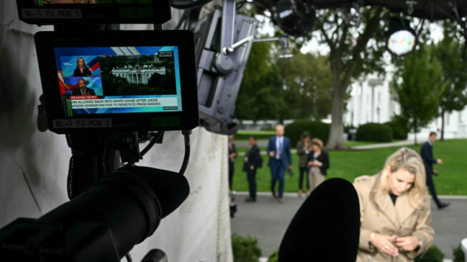 Departamento de Justicia de EEUU investiga a cadenas de TV por suspensi&oacute;n de cobertura (medios)