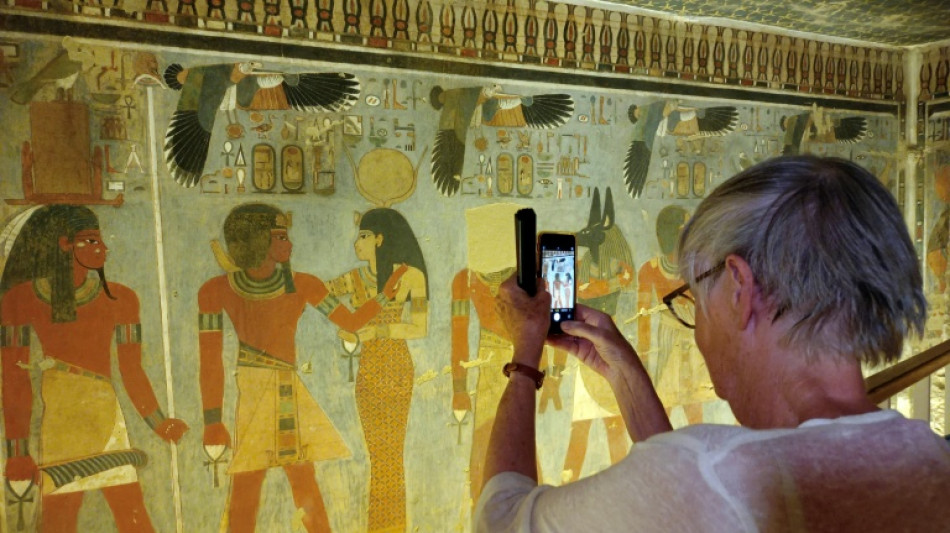 Egipto abre al público la tumba restaurada del faraón Amenhotep III en Luxor