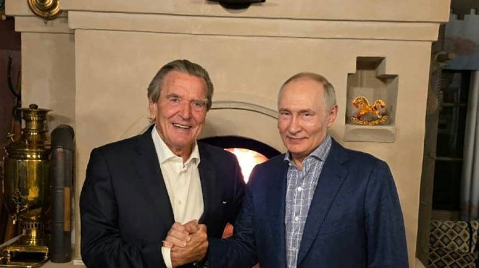 "Schande": Schr&ouml;der erntet mit Putin-Besuch Sturm der Entr&uuml;stung