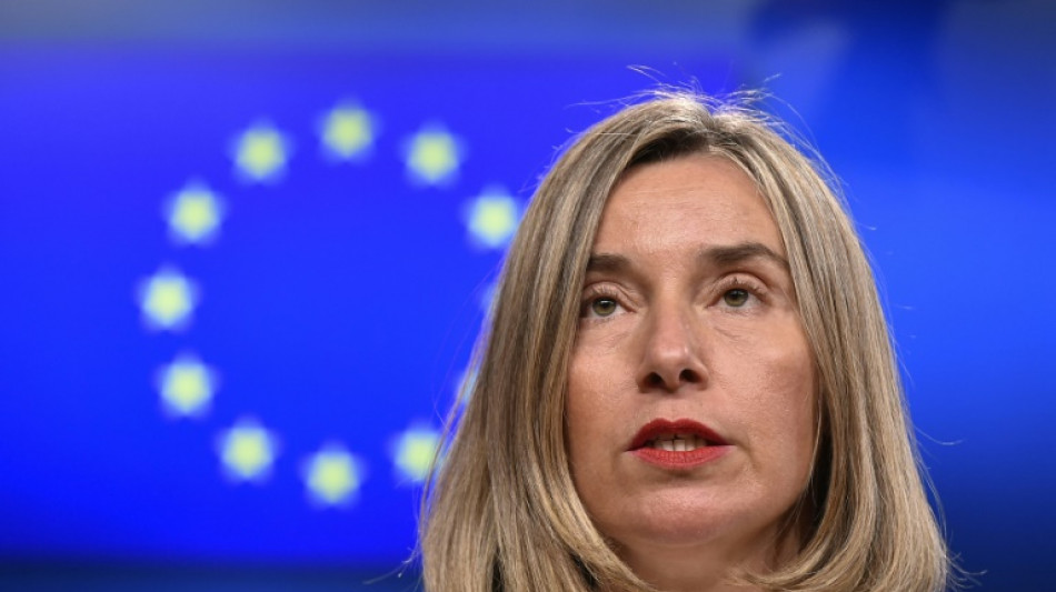Federica Mogherini, ex-chefe da diplomacia da UE, &eacute; detida por suspeita de fraude