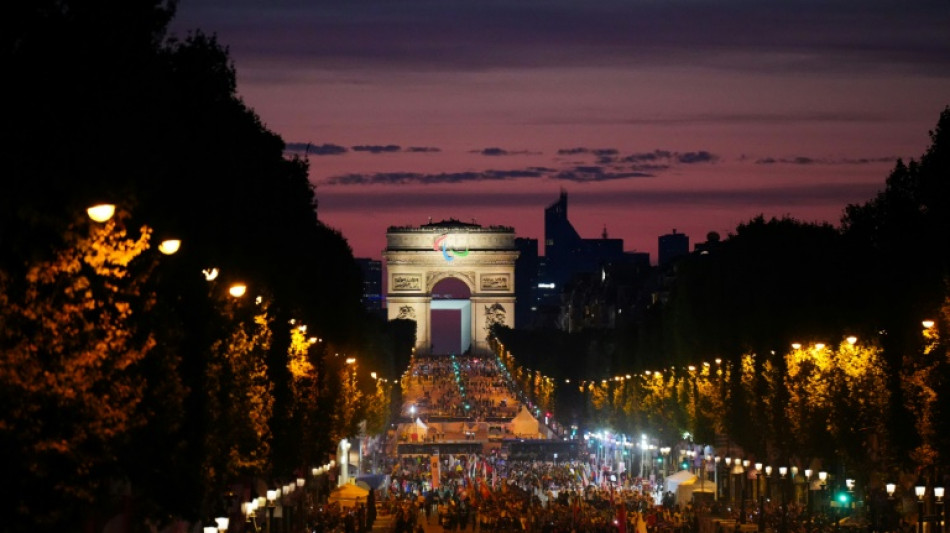 Par&iacute;s reaviva la llama con los Juegos Paral&iacute;mpicos