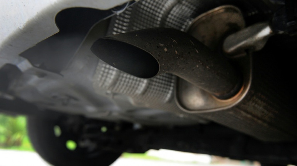 EU set to drop 2035 combustion-engine ban to boost car industry