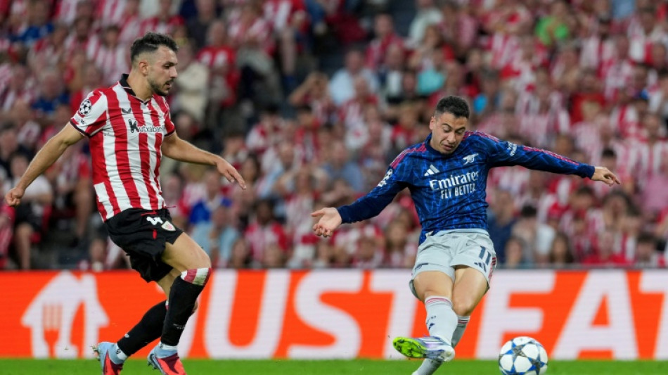 Arsenal vence Athletic (2-0) fora de casa na estreia na Champions