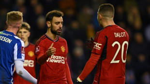 Manchester United vence em sua visita ao Wigan e avan&ccedil;a na Copa da Inglaterra