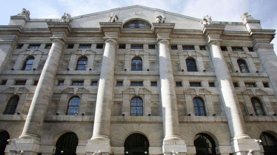 Borsa: Milano chiude in forte calo, Ftse Mib -2,1%
