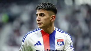 Thiago Almada ser&aacute; titular contra Brest na Ligue 1