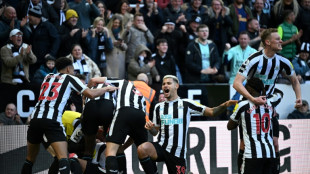Newcastle up to third after beating Man Utd, West Ham out of bottom three