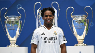 El futbolista brasile&ntilde;o Endrick se presenta como nuevo jugador del Real Madrid