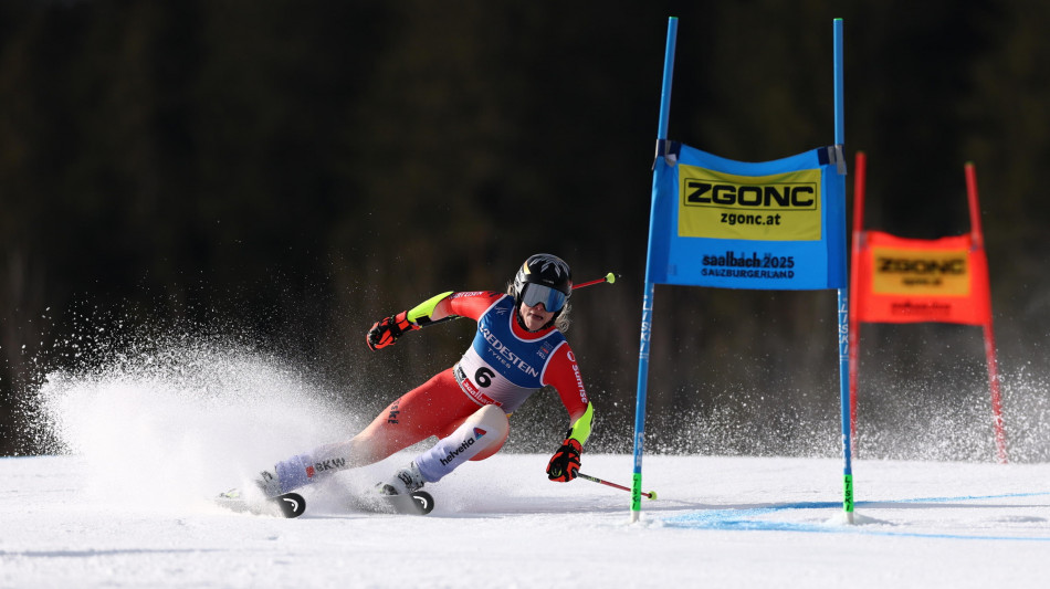 Lara Gut-Behrami cade in allenamento, lesione ad un ginocchio