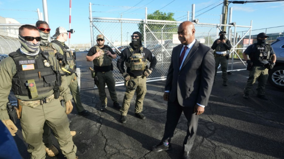 Combate en Newark contra megacentro de detención de migrantes pedido por Trump