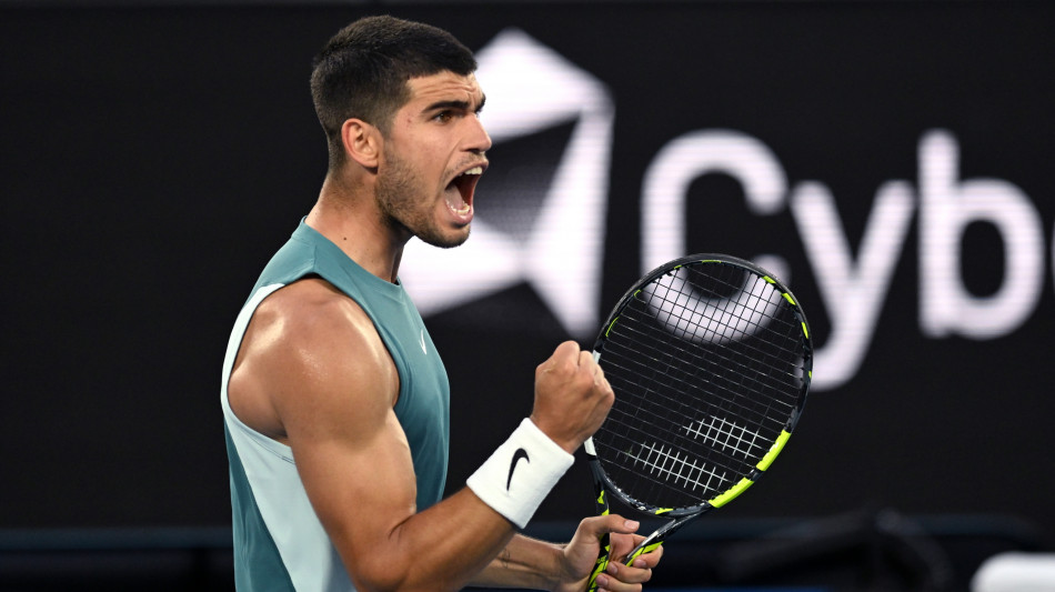 Australian Open: Shevchenko ko, Alcaraz facile al 2&deg; turno