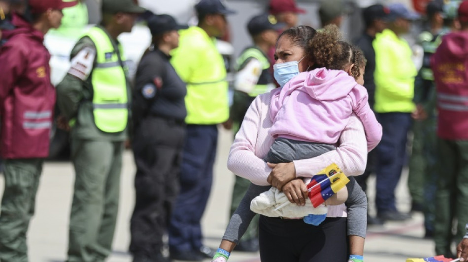 Venezuela repatr&iacute;a a 242 migrantes desde M&eacute;xico, incluidos mujeres y ni&ntilde;os