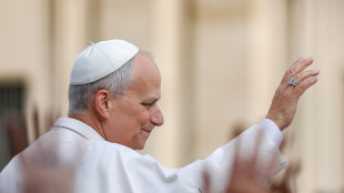 Il Papa, 'dal sesso alle fragilit&agrave;, rispondere alle domande delle famiglie'