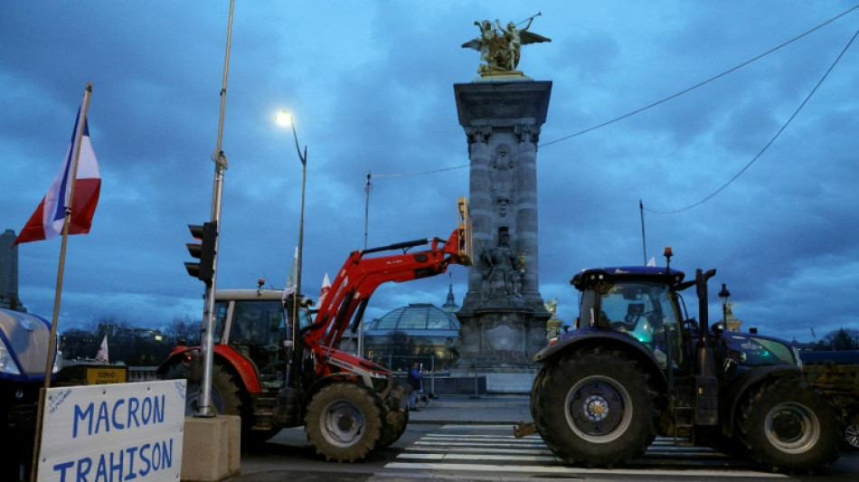 Tractors in Paris to protest EU's trade deal with S. America