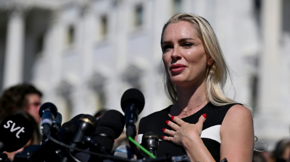 Vítimas de Epstein preparam lista de abusadores sexuais