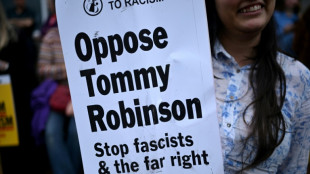 Brit&acirc;nicos de todas as idades s&atilde;o julgados por recentes dist&uacute;rbios racistas
