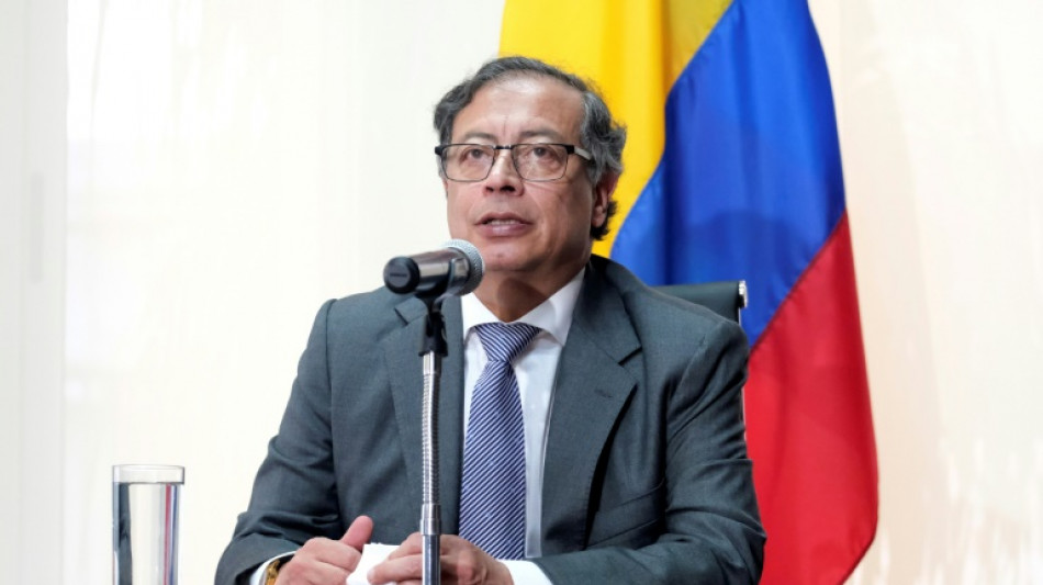 Combates entre ELN e dissidentes das Farc deixam nove mortos na Col&ocirc;mbia