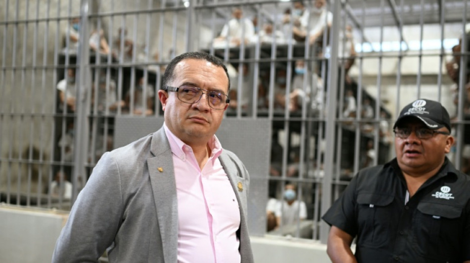 Ministro de Costa Rica visita megacárcel de El Salvador para replicar el modelo