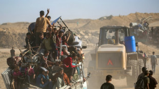 Palestinos retornam à devastada Cidade de Gaza