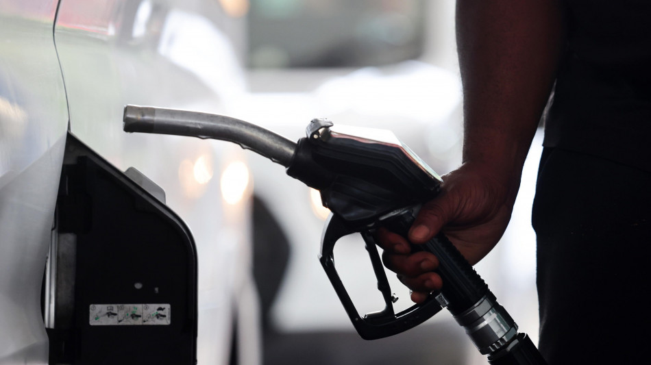 La 'benzina del sindaco', 'facciamo prezzi bassi e senza utili'