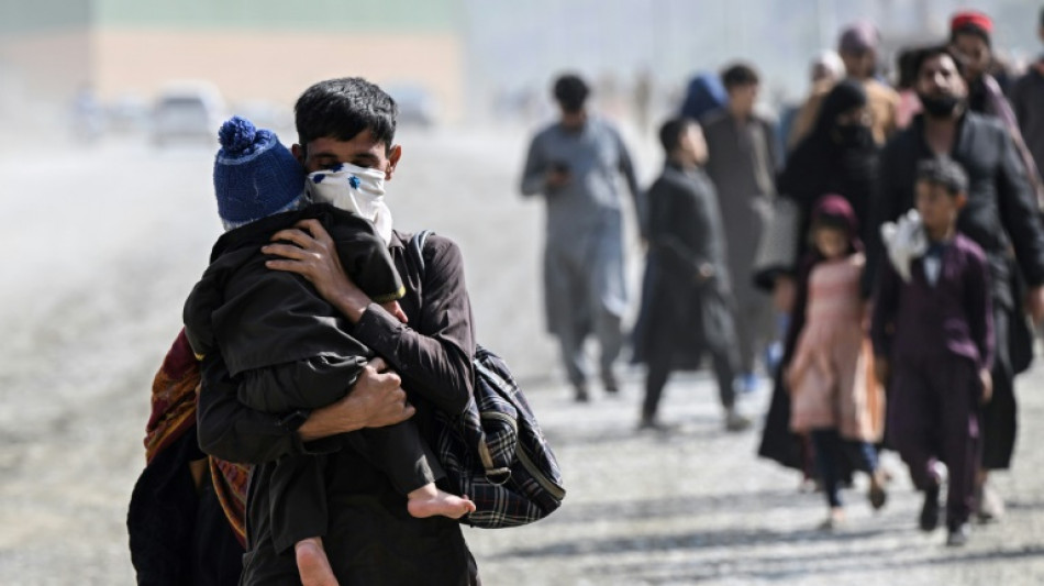 More than 165,000 Afghans flee Pakistan after deportation order