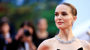 L&eacute;gion d'honneur: Natalie Portman et Christine Lagarde dans la promotion du 14-Juillet