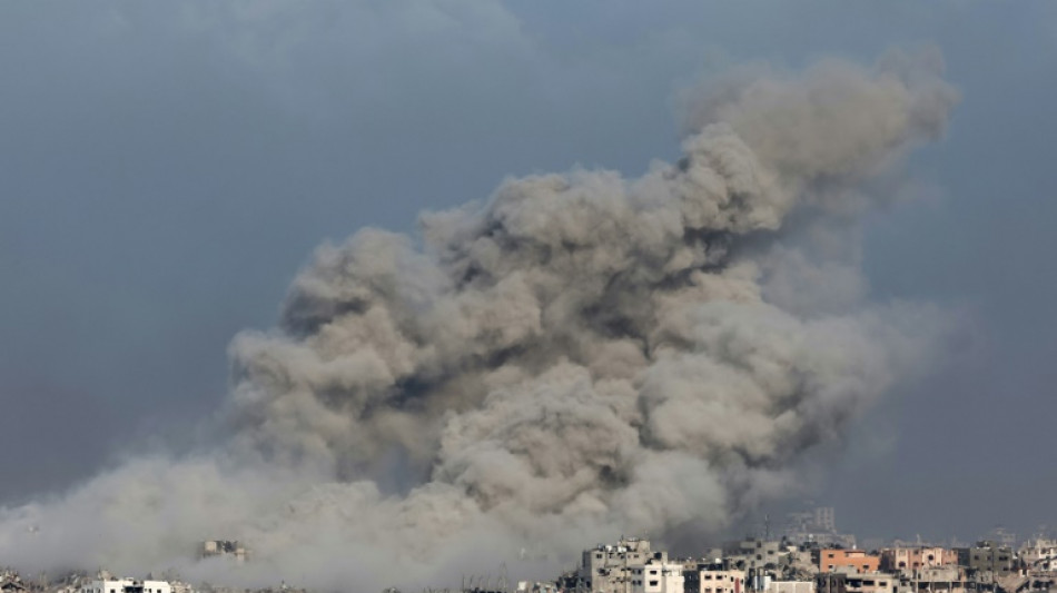 Israel segue bombardeando Gaza e promete n&atilde;o dar tr&eacute;gua ao Hamas