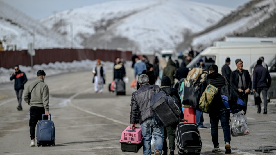 En la frontera turca, iran&iacute;es piden ayuda a EEUU contra el gobierno de Teher&aacute;n