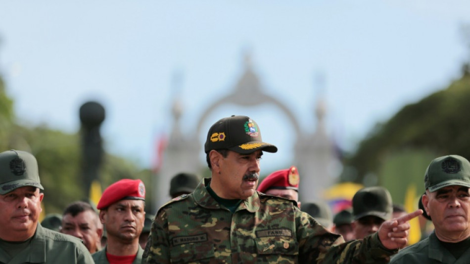 L&iacute;deres opositores, investigados por pedir que militares fiquem 'do lado do povo' na Venezuela