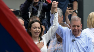 Oposi&ccedil;&atilde;o venezuelana denuncia 'persegui&ccedil;&atilde;o judicial' contra rival de Maduro em presidenciais