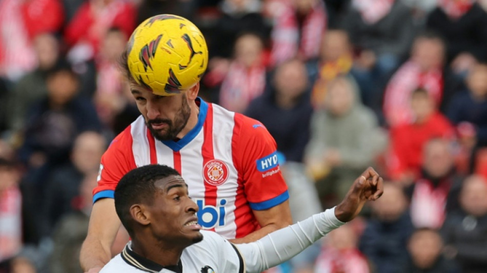 Arsenal sign Valencia defender Mosquera