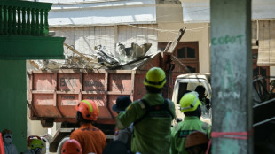 Más de 60 muertos por el colapso de una escuela en Indonesia