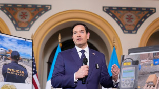 Rubio, la figura biling&uuml;e y el doble lenguaje del "EEUU primero" de Trump