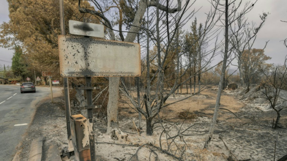 Vigilance sur l'incendie de l'Aude qui ne sera "pas maîtrisé" avant dimanche soir
