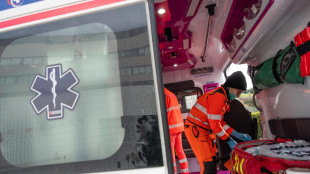 Esplosione in una palazzina a Roma, ci sono feriti