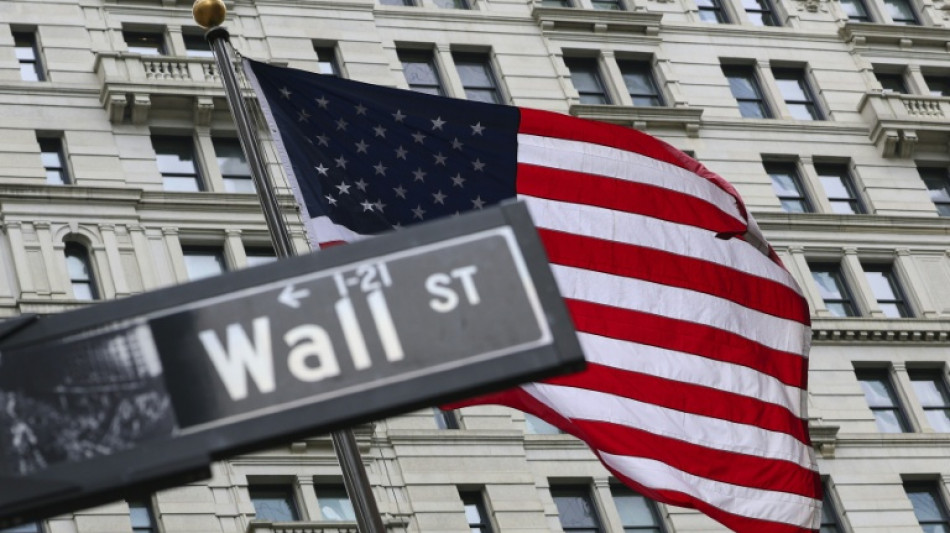 Wall Street ouvre en ordre dispers&eacute;, nouvelle vague de vente sur les semi-conducteurs