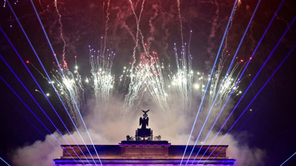 Silvester: Dutzende Festnahmen in Berlin - Tausende Beamte im Einsatz