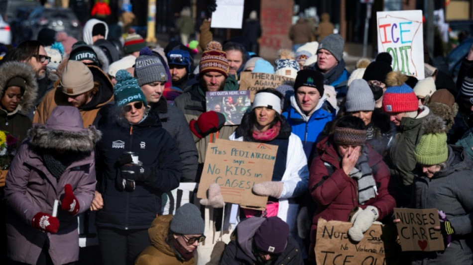 Trump diz que n&atilde;o quer mortes pelas batidas migrat&oacute;rias, mas pede que cesse a 'resist&ecirc;ncia'