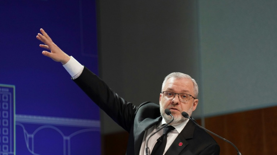 Un esc&aacute;ndalo de corrupci&oacute;n y batallas judiciales ponen a prueba a Zelenski en Ucrania