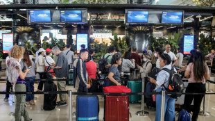Indon&eacute;sie: huit a&eacute;roports ferm&eacute;s apr&egrave;s une &eacute;ruption volcanique, 150.000 passagers bloqu&eacute;s