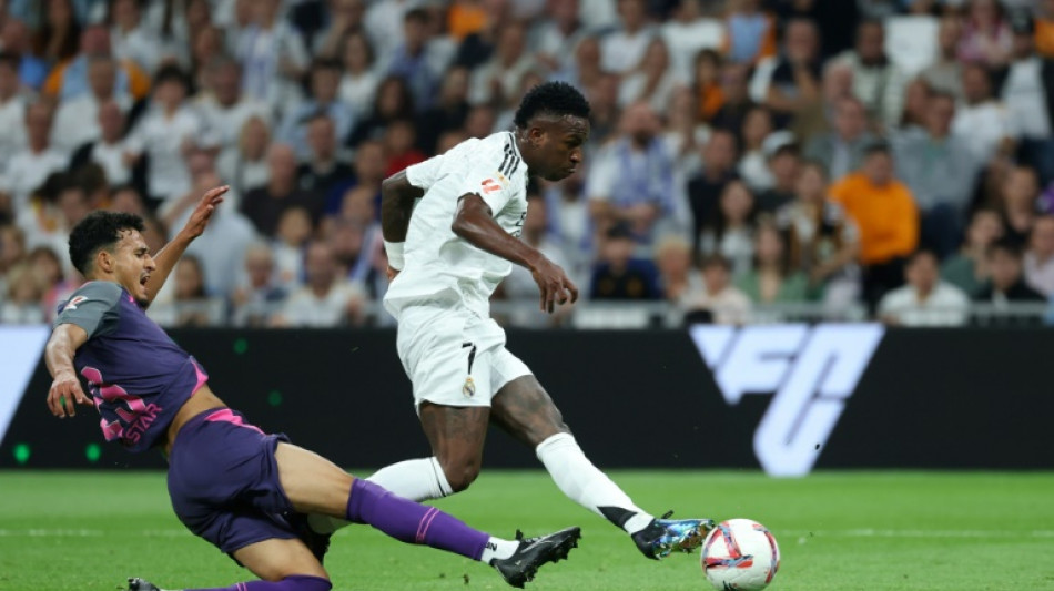Com gols de Rodrygo, Vini e Mbapp&eacute;, Real Madrid vence Espanyol (4-1) e pressiona Bar&ccedil;a