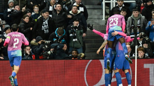 Milan se consola com a Liga Europa; Newcastle &eacute; eliminado