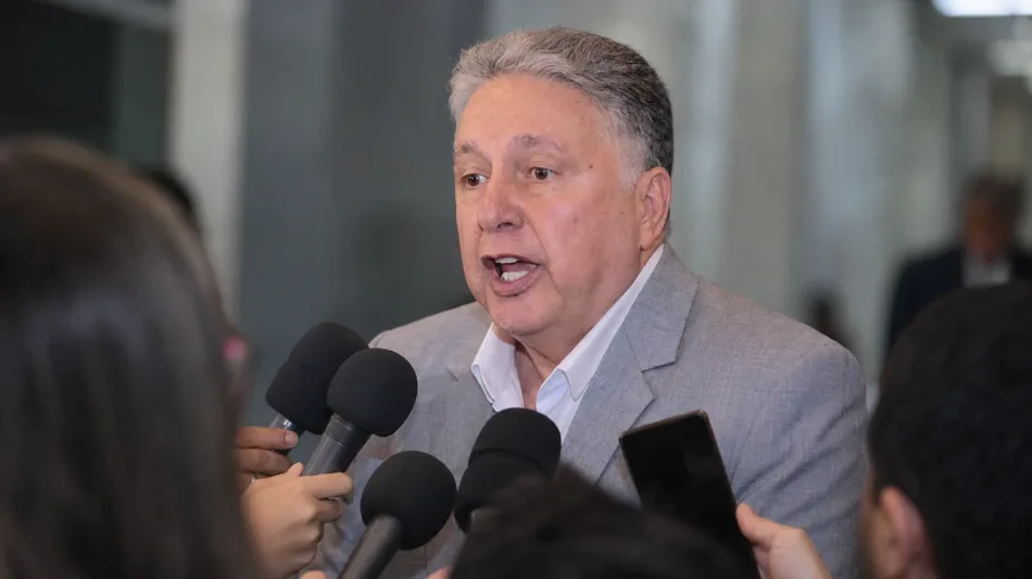 Garotinho contesta restri&ccedil;&otilde;es impostas pelo TRE-RJ &agrave; campanha