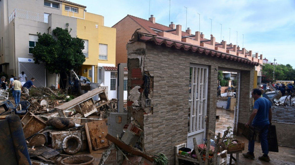 Rettungskr&auml;fte: Zahl der Todesopfer durch Flut in Spanien steigt auf mindestens 205