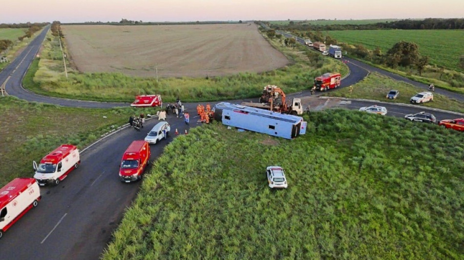 Once muertos, entre ellos dos niños, en un accidente de bus en Brasil 