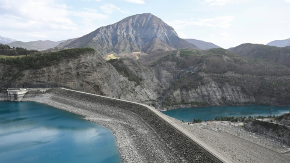 Les d&eacute;put&eacute;s ouvrent les d&eacute;bats sur l'avenir des barrages fran&ccedil;ais