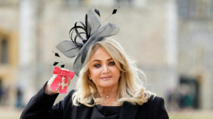 Bonnie Tyler en convalescence apr&egrave;s une op&eacute;ration "d'urgence" au Portugal 