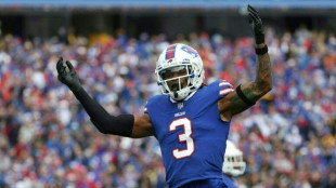 Damar Hamlin, do Buffalo Bills, treina sem restri&ccedil;&otilde;es sete meses ap&oacute;s parada card&iacute;aca
